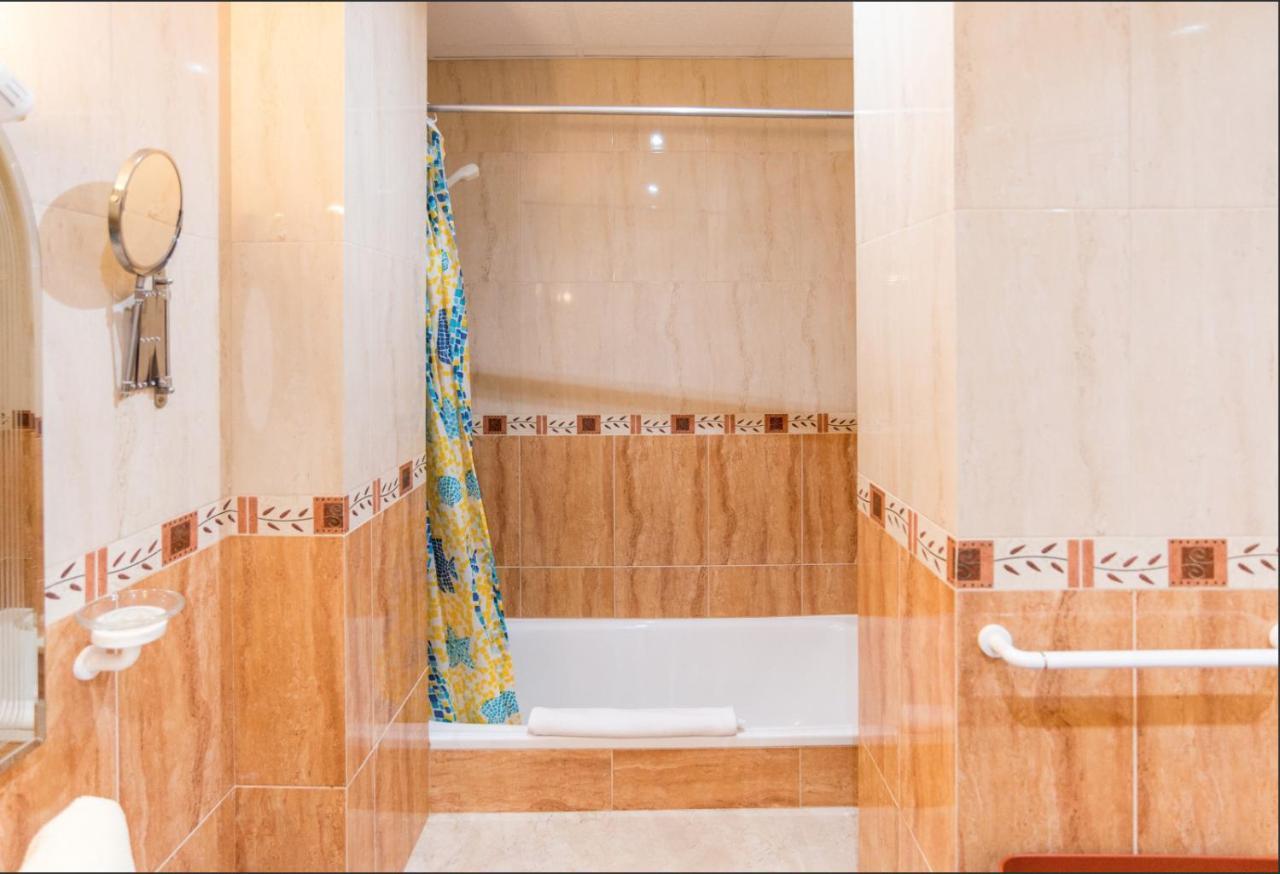 Merced10 2D マラガ エクステリア 写真